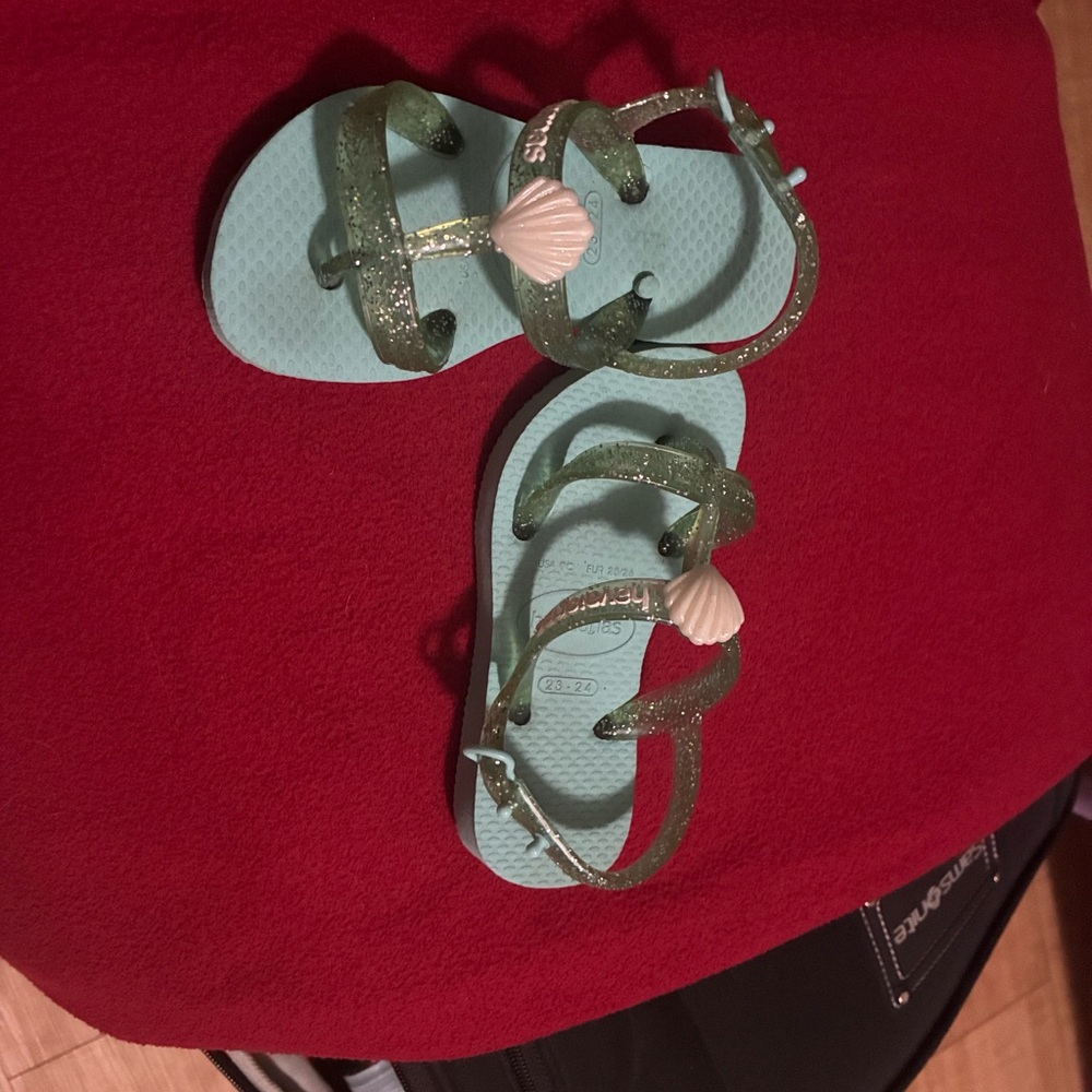 New Havaianas Toddler Jelly Sandals — Size 23/24, Seafoam with Shell